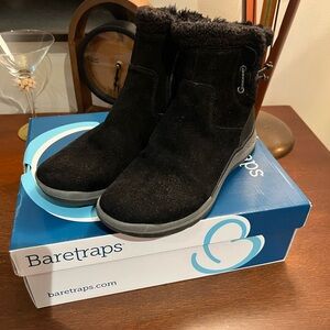 Globe Black Suede Winter Boots size 8 never worn